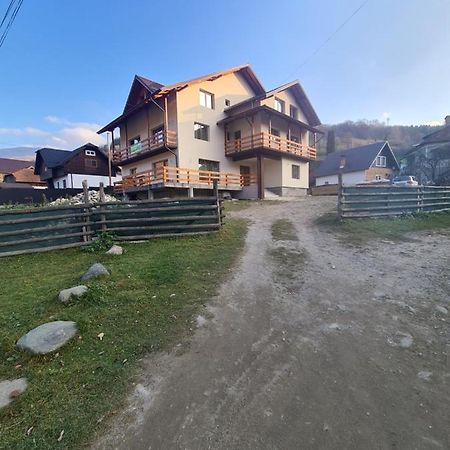 Casa Bujor De Munte Dragoslavele Hotell Exteriör bild