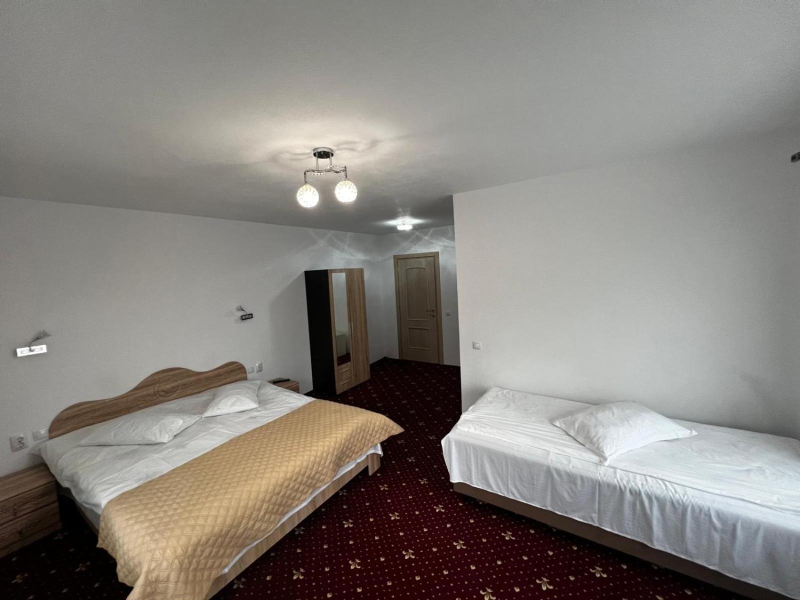 Casa Bujor De Munte Dragoslavele Hotell Exteriör bild